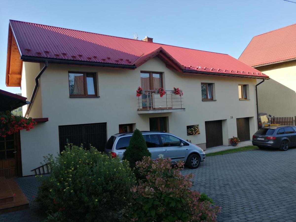 Pokoje U Jarka Krzyżowa Kültér fotó
